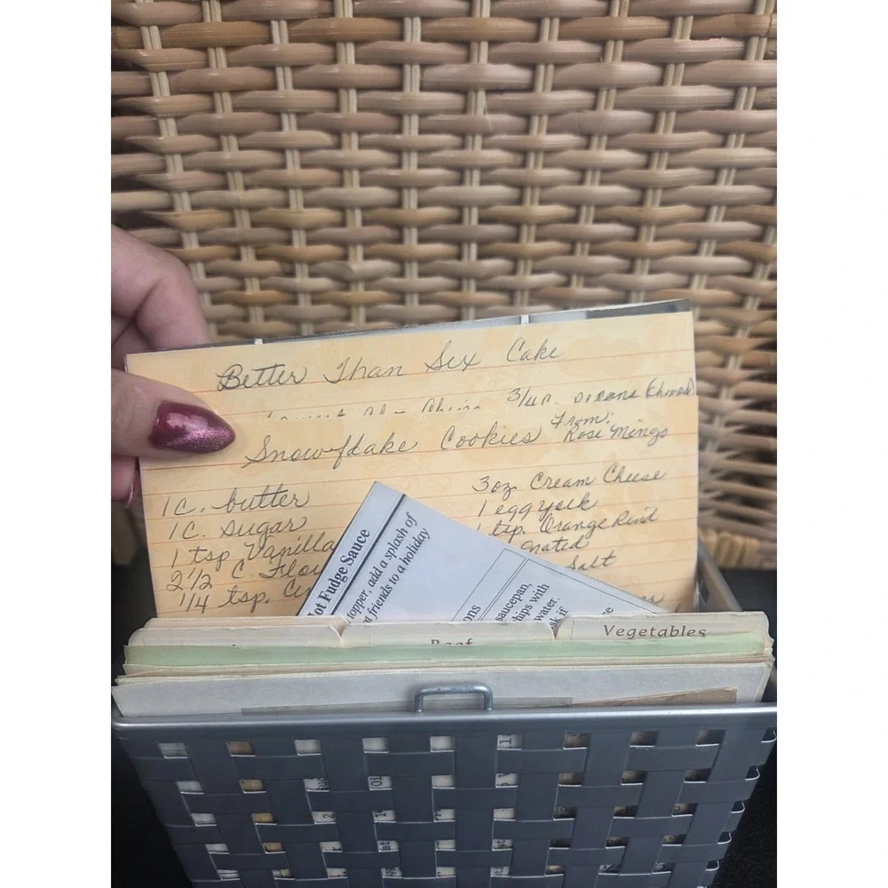 Recipe Box Estate Found Hand Written And Blank Cards Texas North Carolina